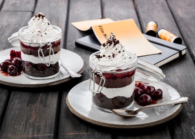 Desserts and ice cream